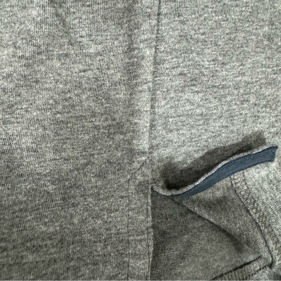 Disney Parks Polo Shirt Mickey Logo Sz M NWT - Picture 4 of 12